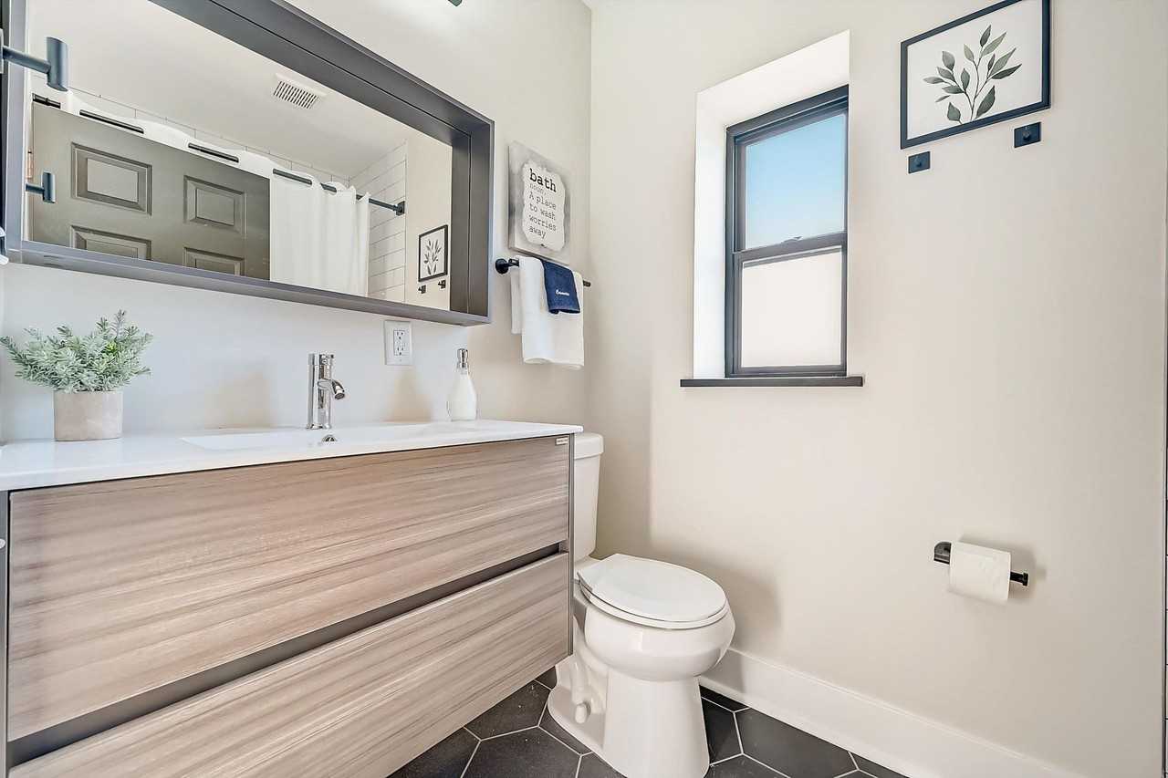 Renovated Historic Charm in the Heart of Cincinnati - Photo 6 of 44