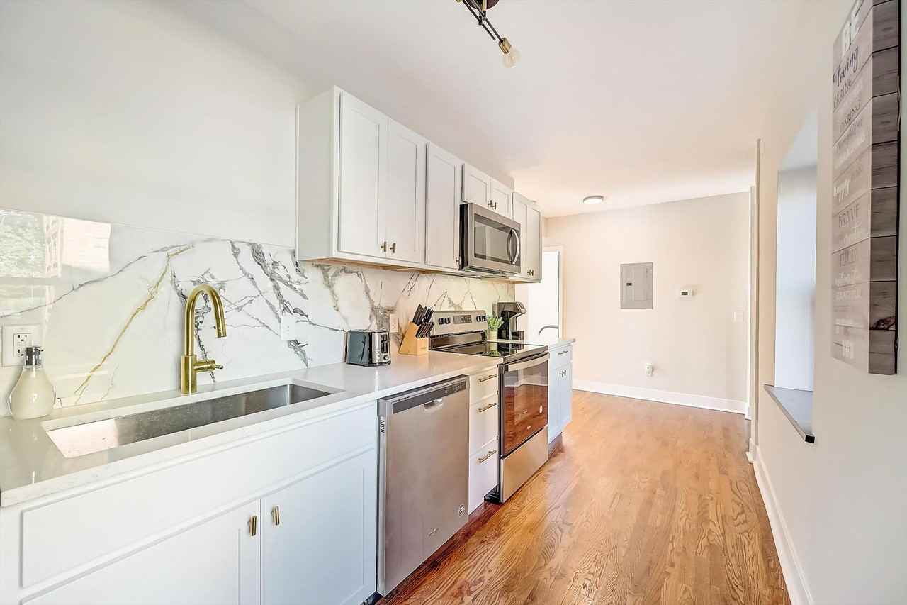 Renovated Historic Charm in the Heart of Cincinnati - Photo 7 of 44