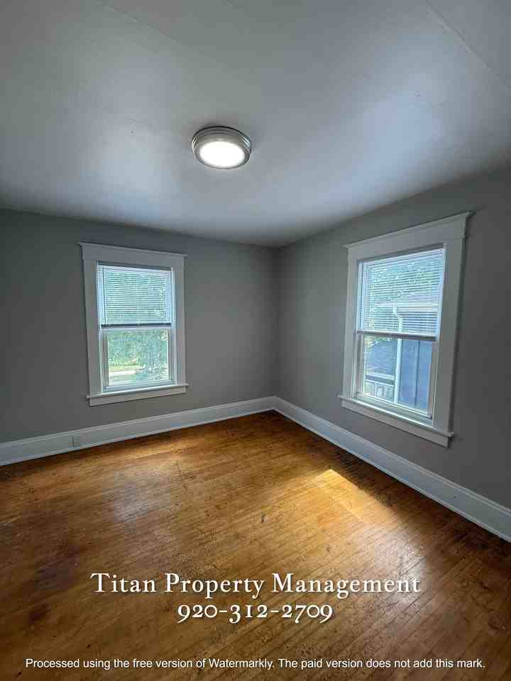 743 Franklin St #1 - Photo 7 of 10