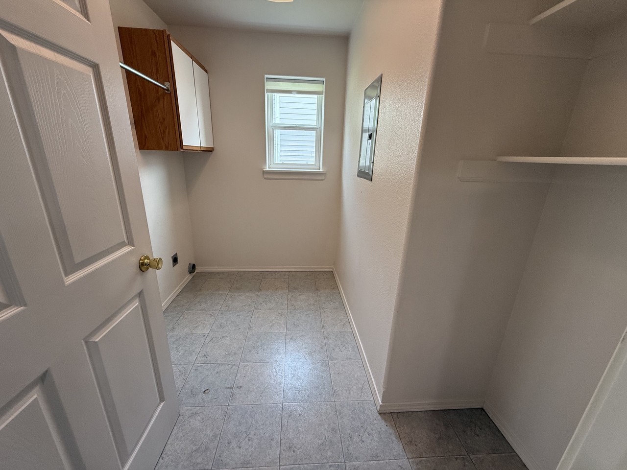 913 Cardinal Dr #B - Photo 6 of 25