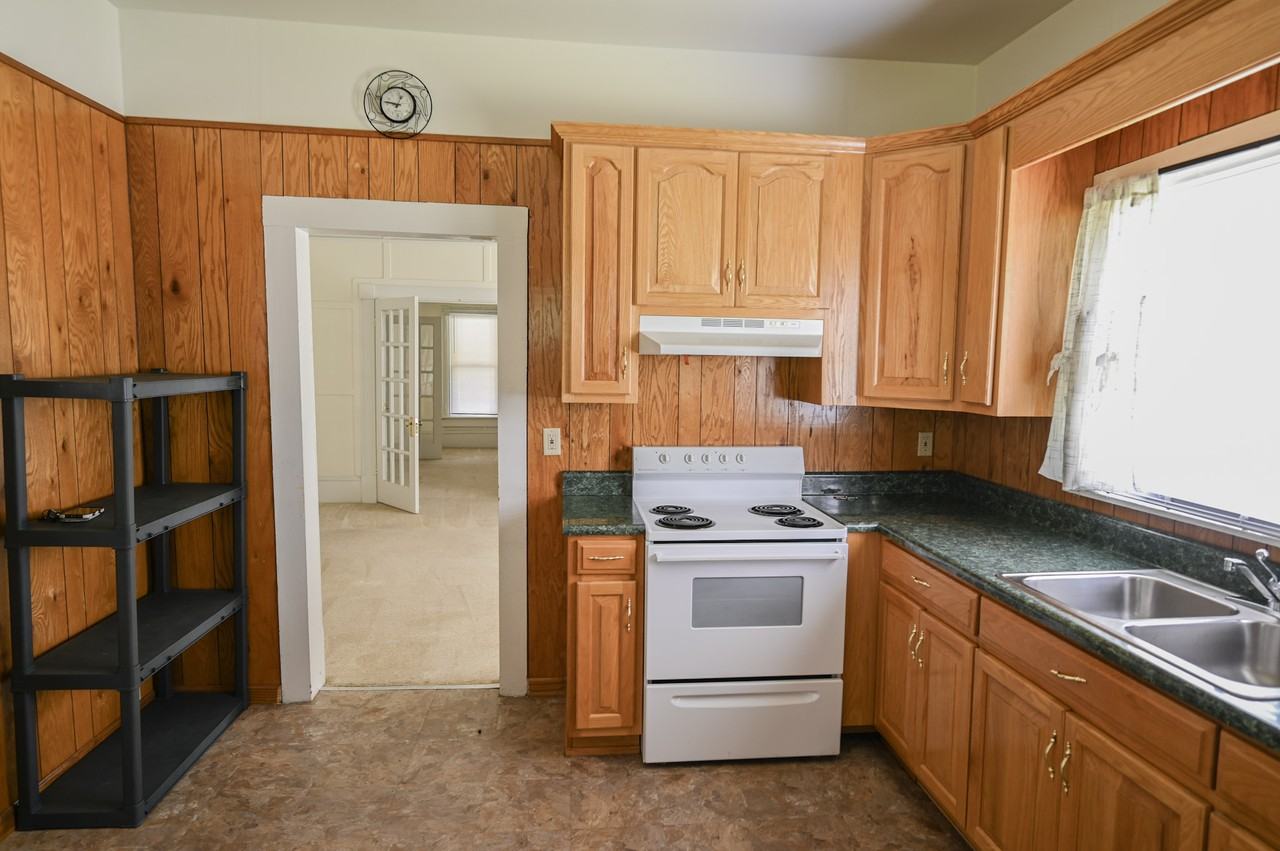 211 Wilkerson St #1 - Photo 3 of 10