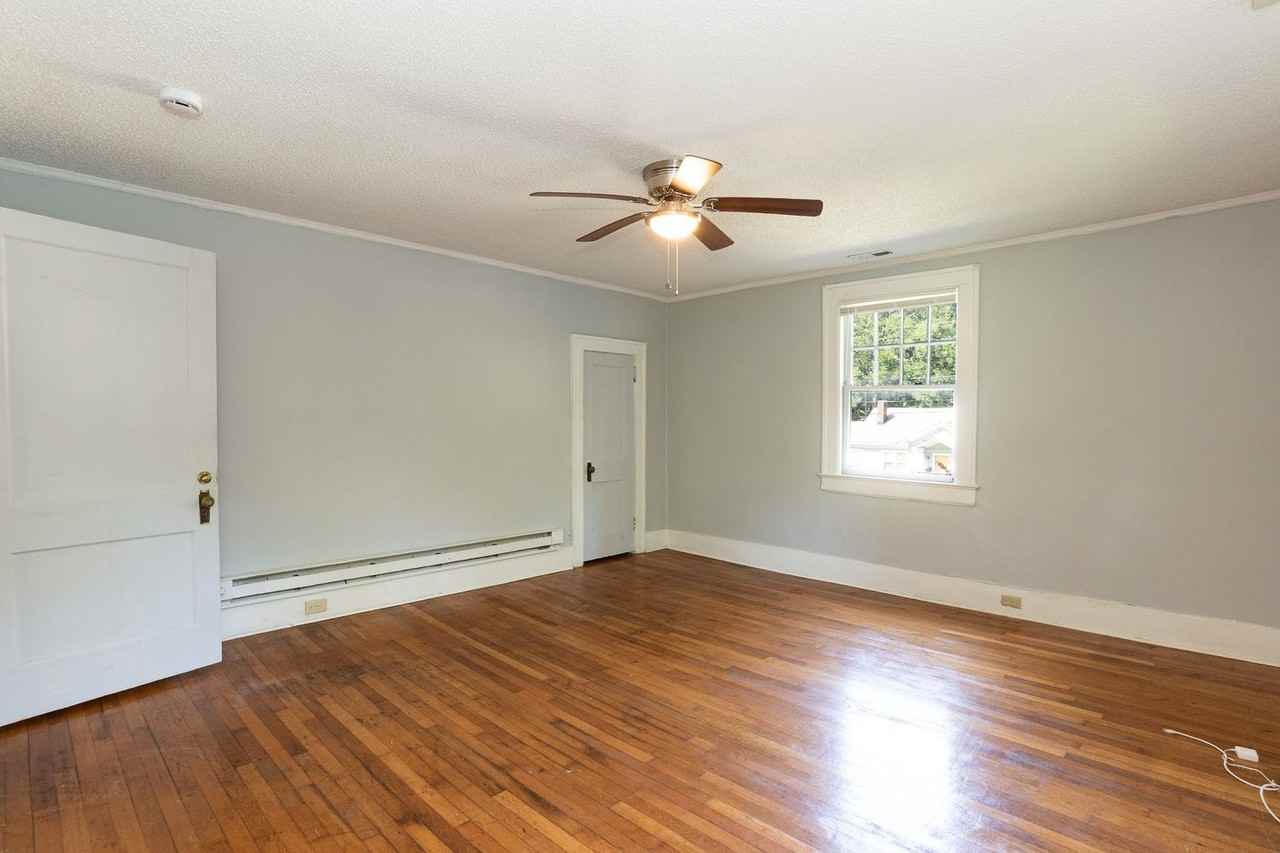 802 Park Ave Apt C - Photo 6 of 17