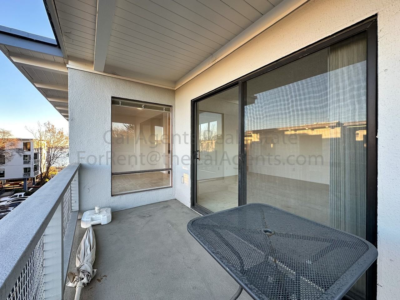 3 Admiral Dr - Photo 5 of 19