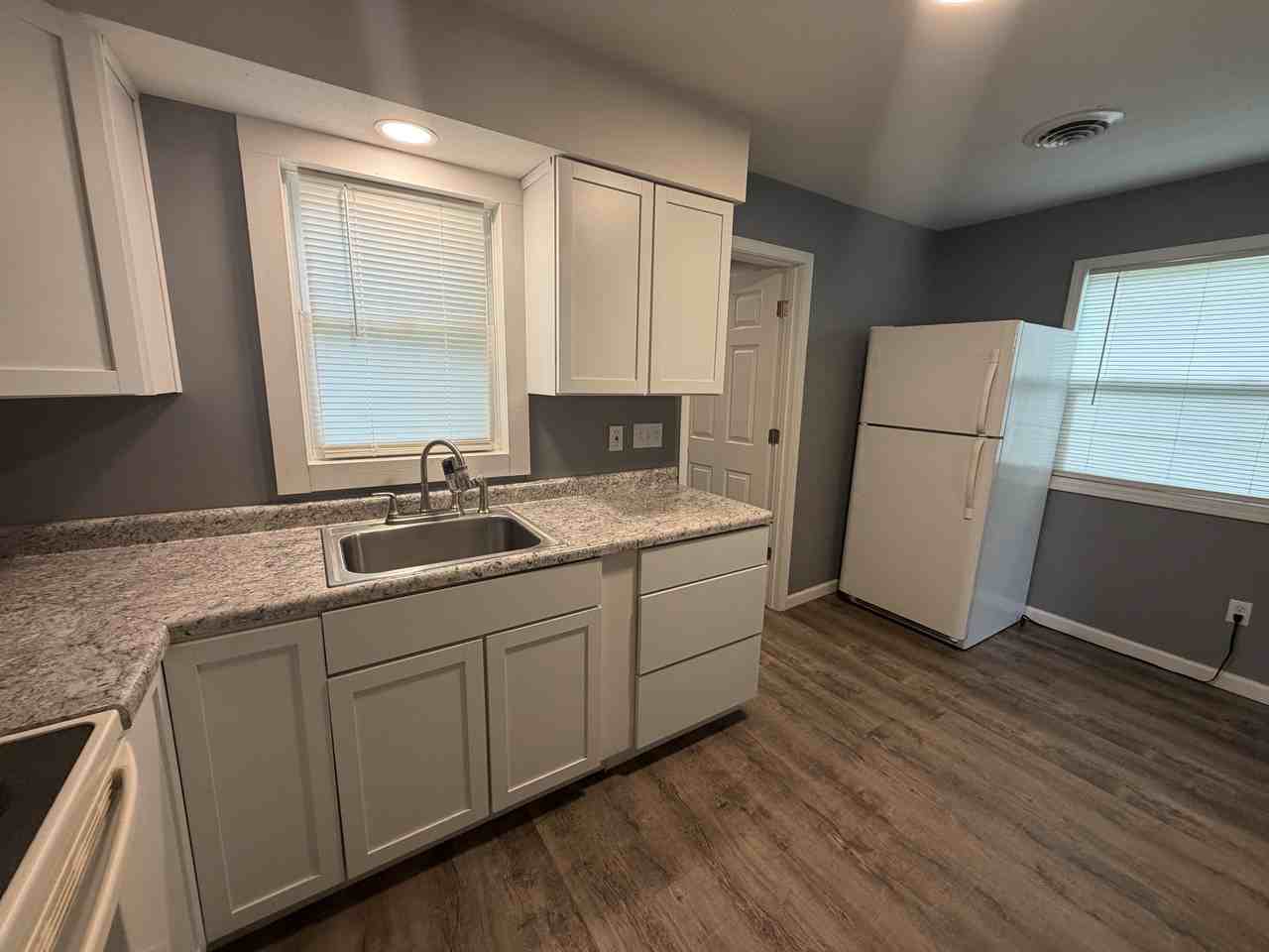 420 W Pine St #1 - Photo 4 of 15
