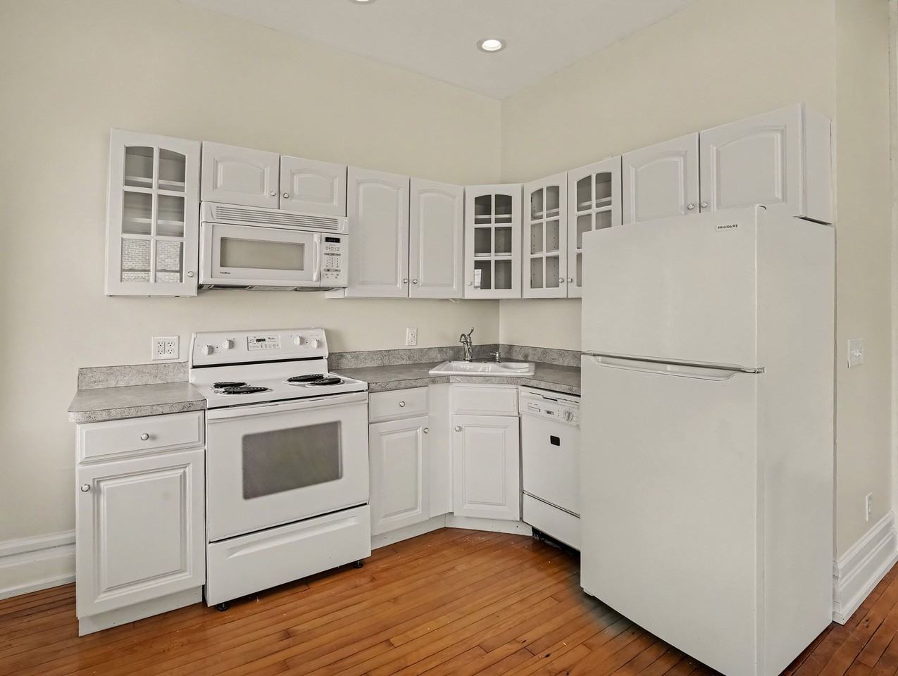 125 E Maumee St #2 - Photo 6 of 13