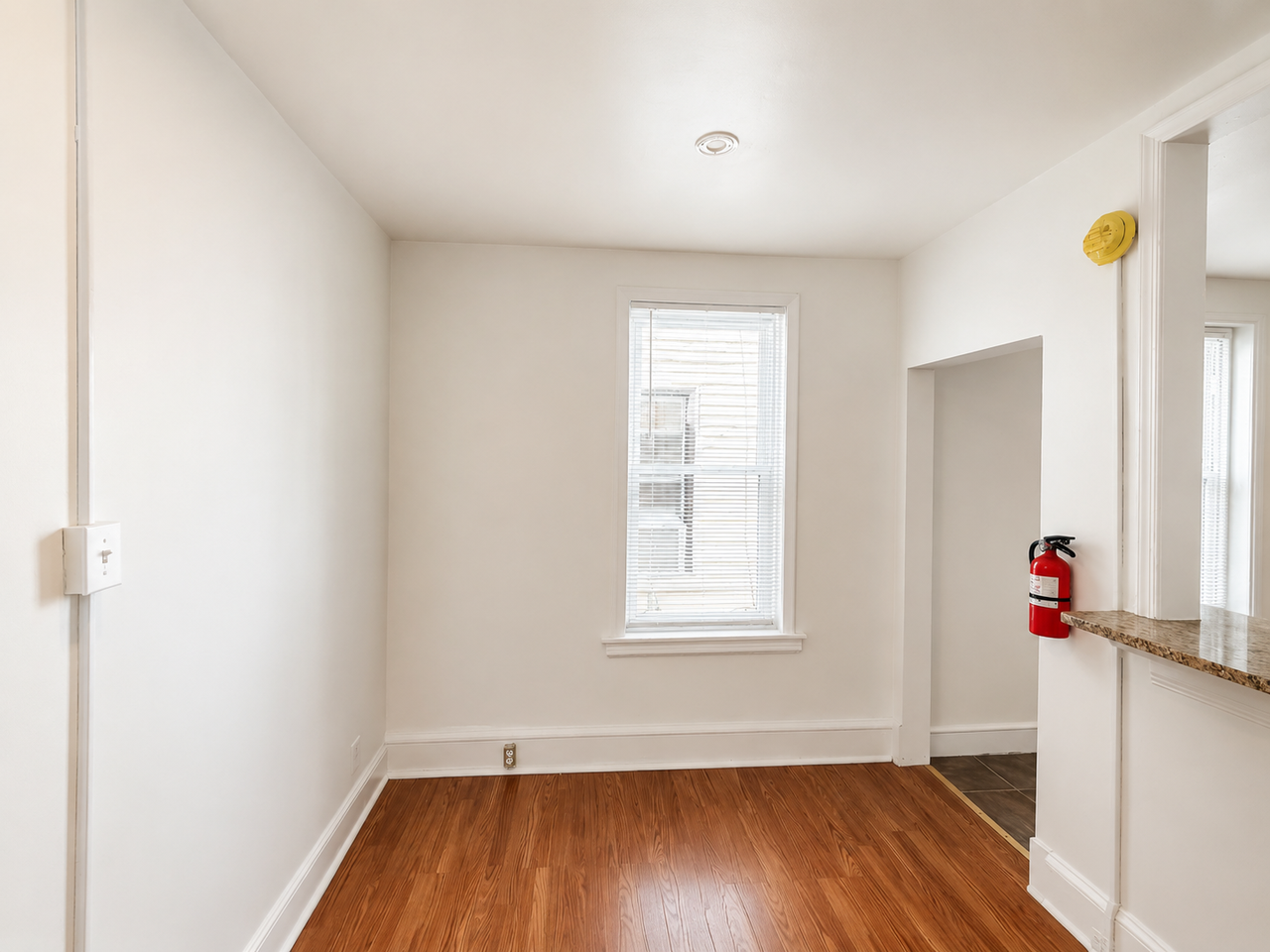 4025 Green St #1 - Photo 4 of 16