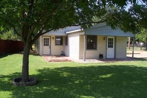 featured image of 1107 Esma St