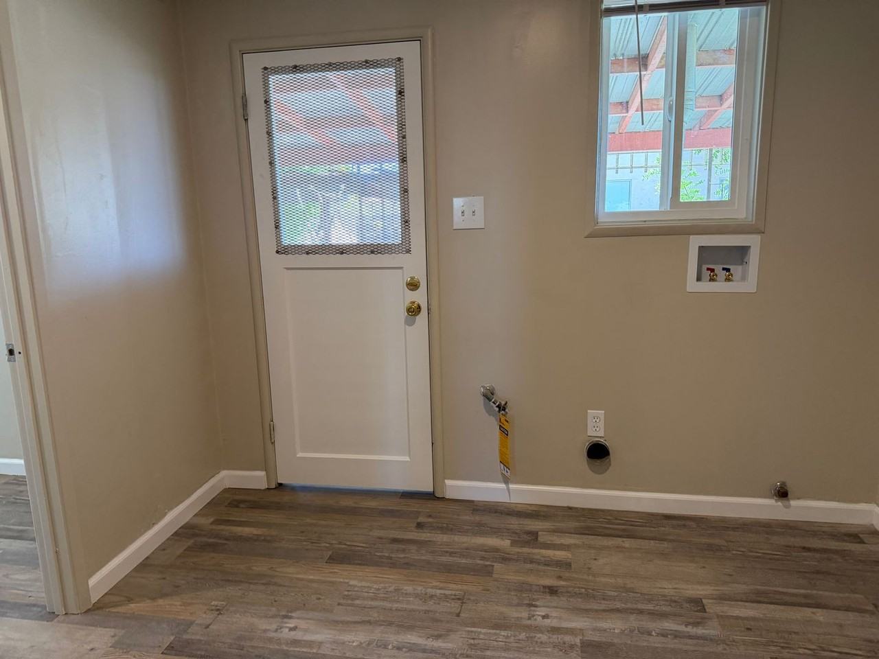 1701 7th Ave - Photo 7 of 10