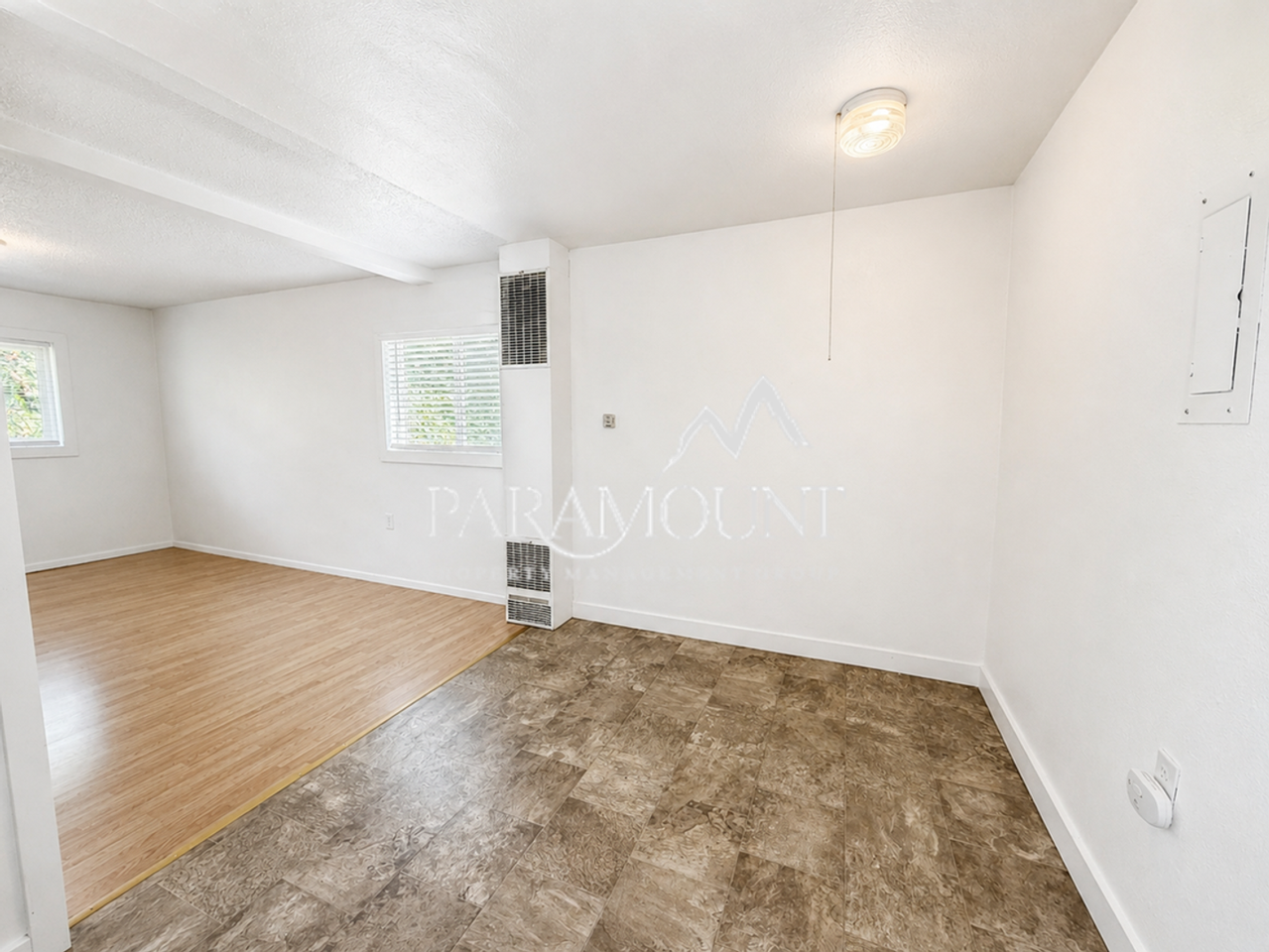 322 Willow St - Photo 5 of 11