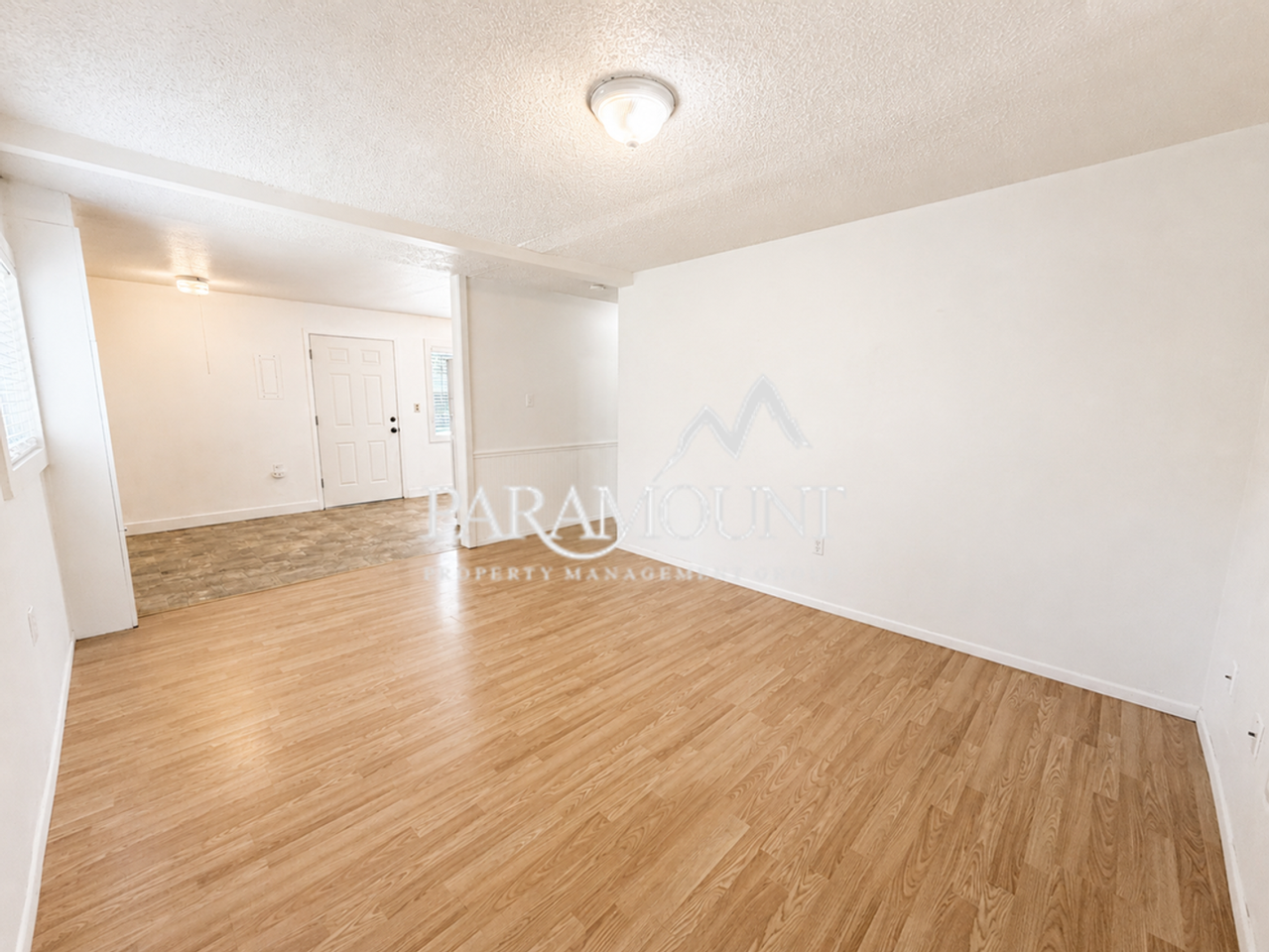 322 Willow St - Photo 7 of 11