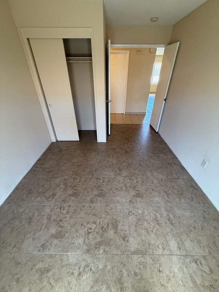 2800 Gosford Rd - Photo 7 of 19