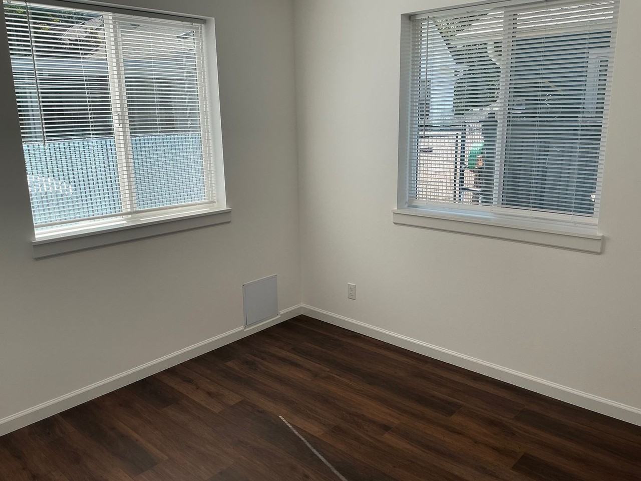2557 N Arlington Pl #B - Photo 7 of 10