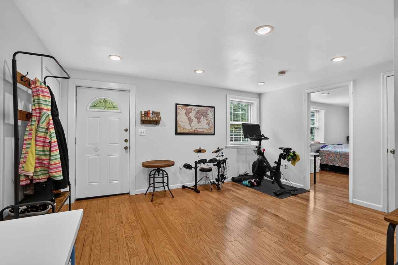 4725 Springbrook Dr #1 - Photo 5 of 39