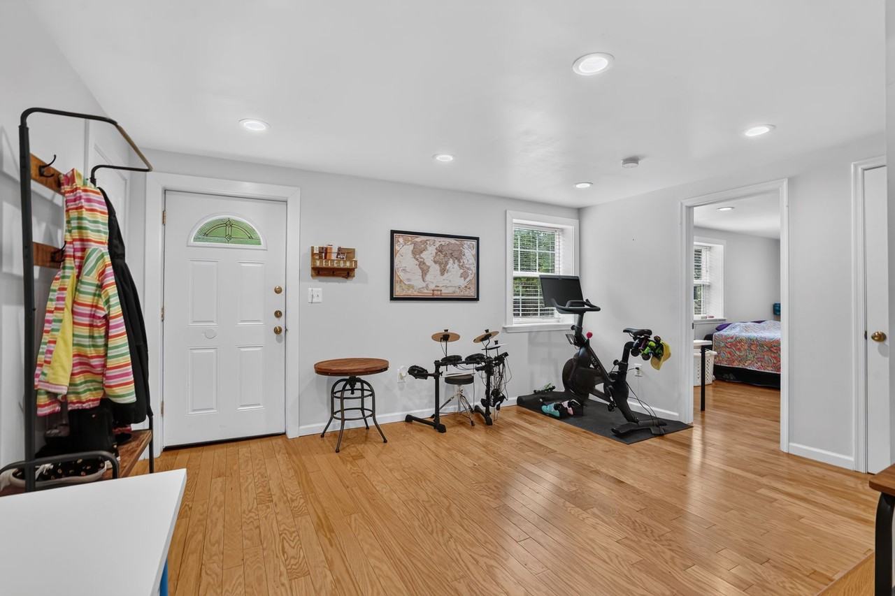4725 Springbrook Dr #1 - Photo 6 of 39