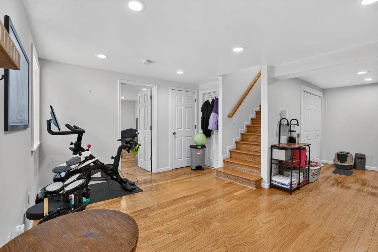 4725 Springbrook Dr #1 - Photo 7 of 39