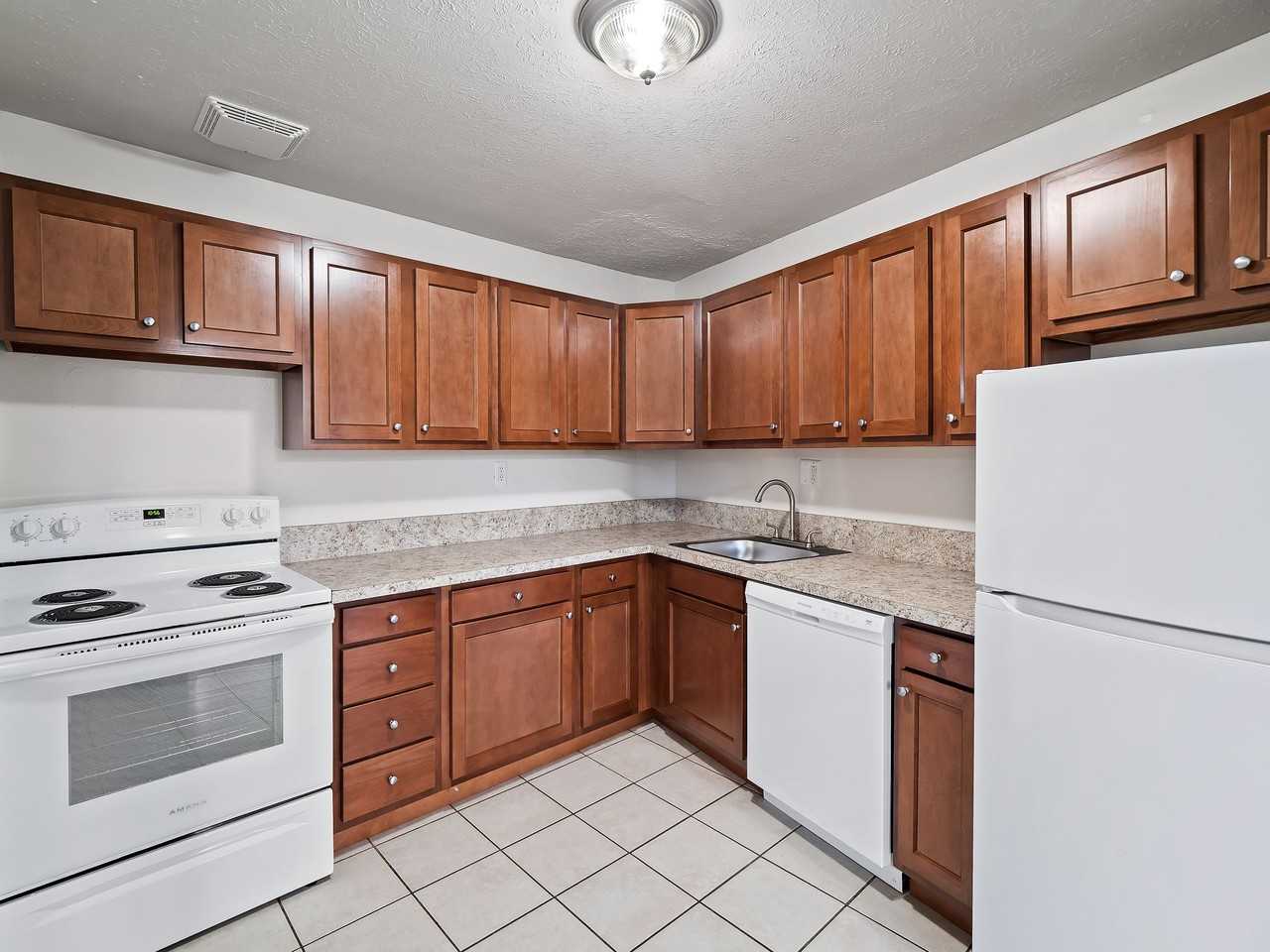 Mystic Creek Apartments - Photo 3 of 50