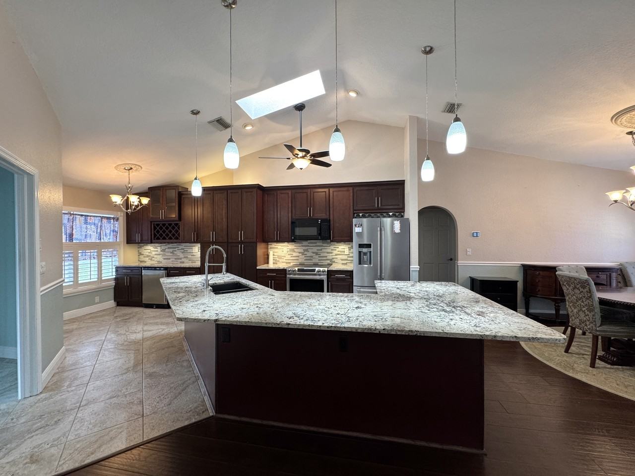 6153 Mountain Way Ave #1 - Photo 5 of 35