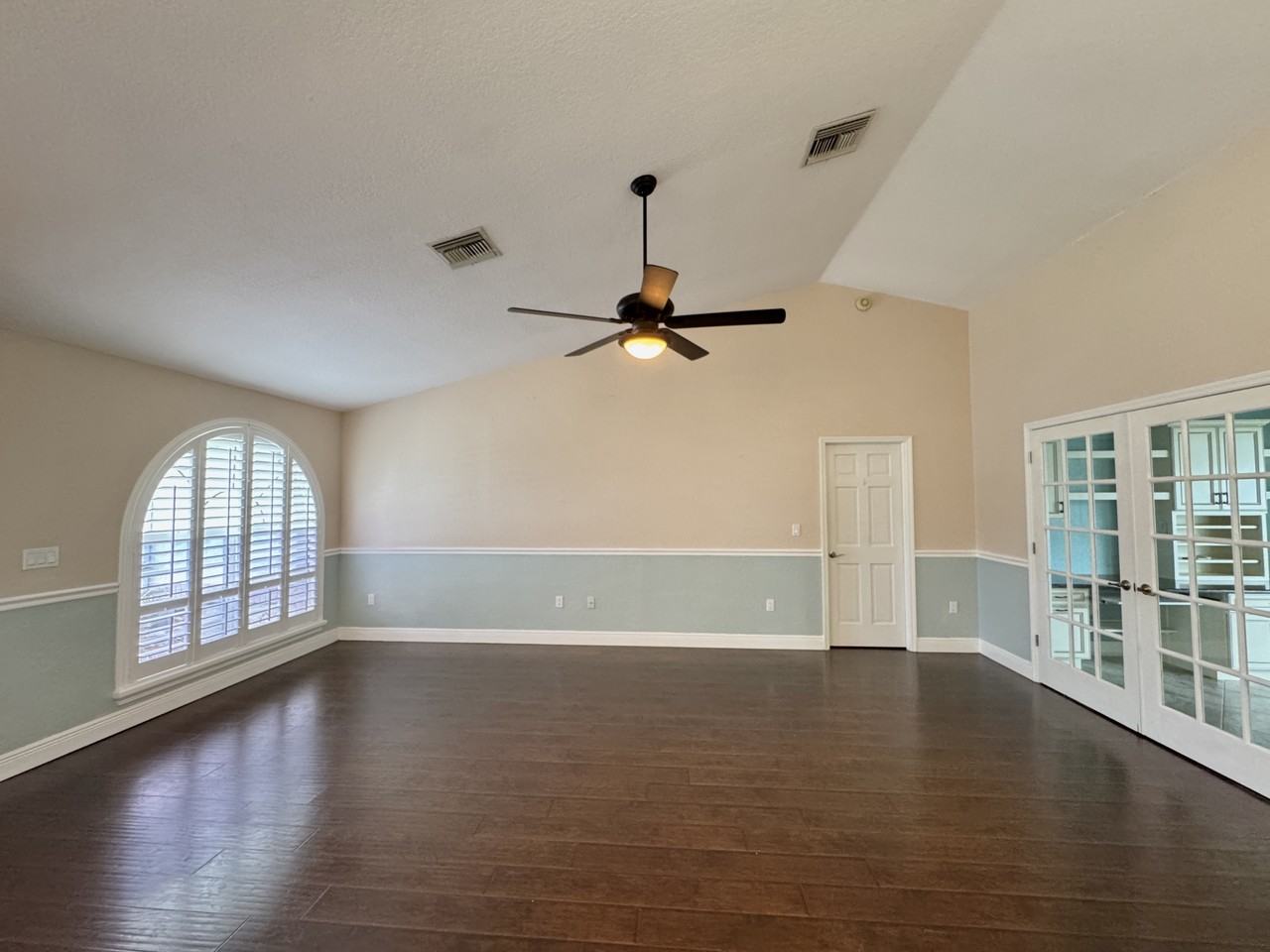 6153 Mountain Way Ave #1 - Photo 5 of 35