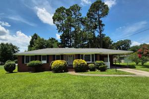 featured image of 207 Hooks Ave #1