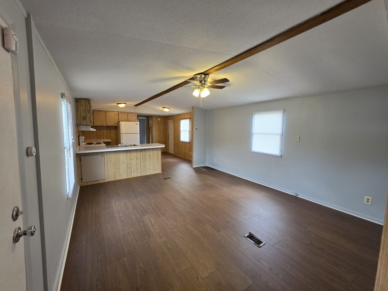 105 Colonial Ct #1 - Photo 2 of 12