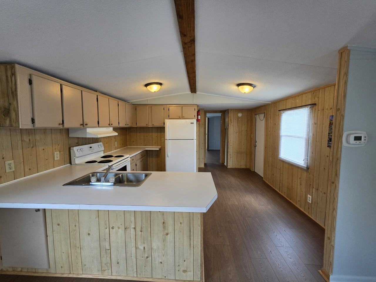 105 Colonial Ct #1 - Photo 3 of 12