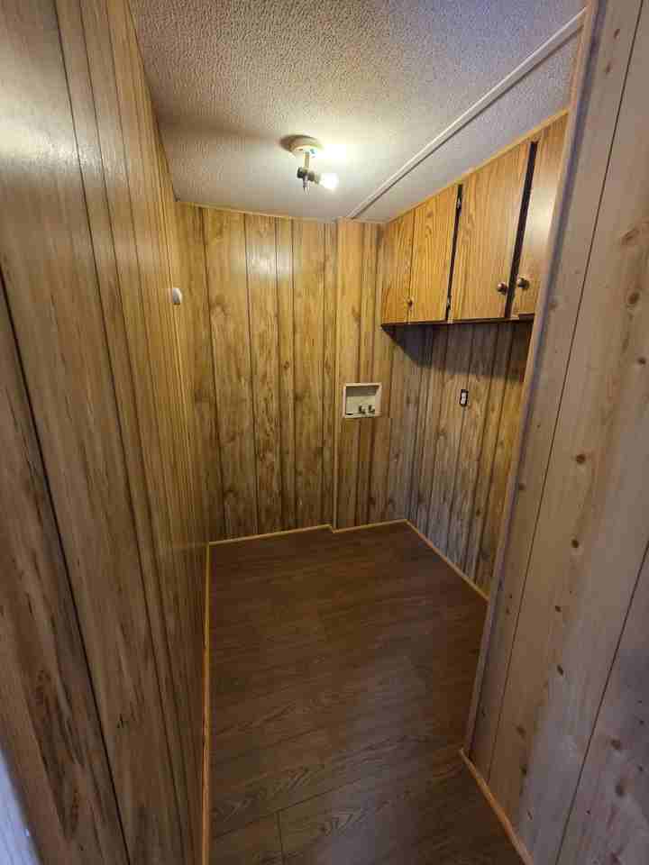 105 Colonial Ct #1 - Photo 6 of 12