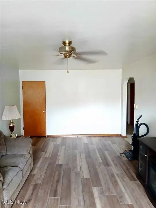 98 Summers St - Photo 6 of 20