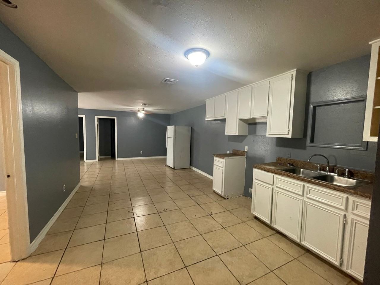 1921 15th St #3 - Photo 4 of 12