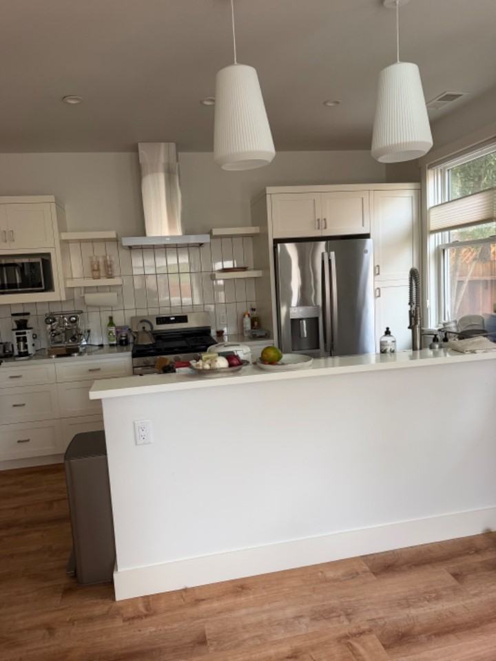 1223 4th St - Photo 5 of 11