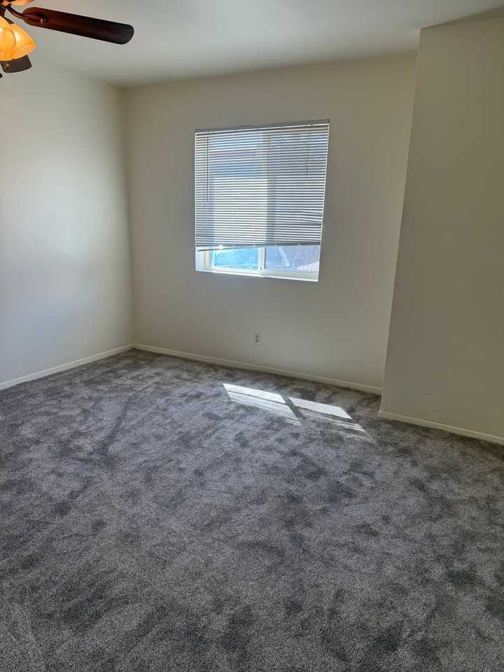 405 E Simpson St #1G - Photo 4 of 9