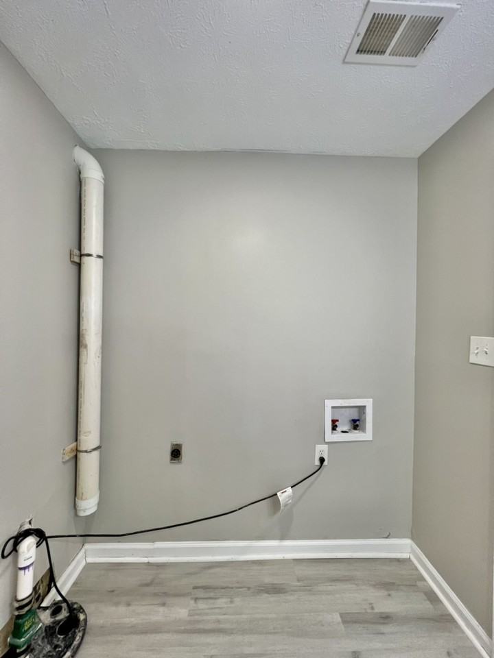 1362 Dix Dr #A - Photo 7 of 13