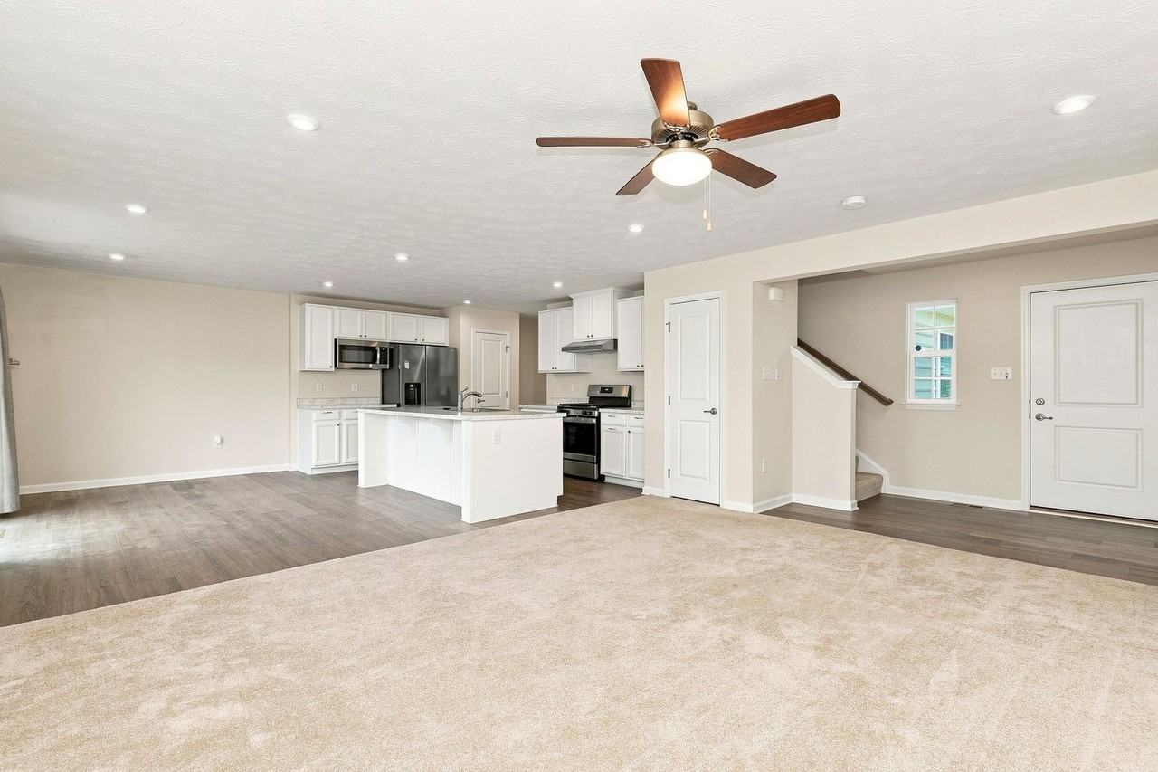 157 Cresting Rd - Photo 5 of 10