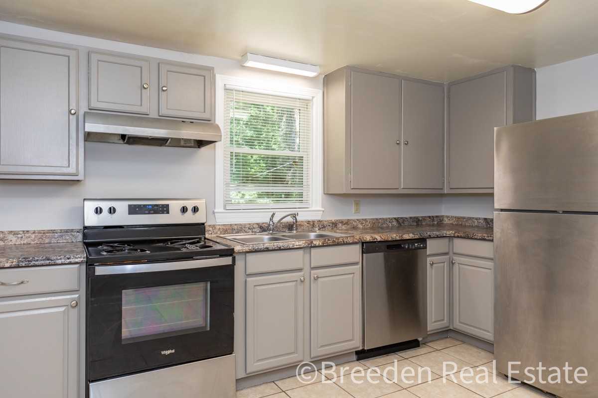 224 N Anderson St #224B - Photo 6 of 13