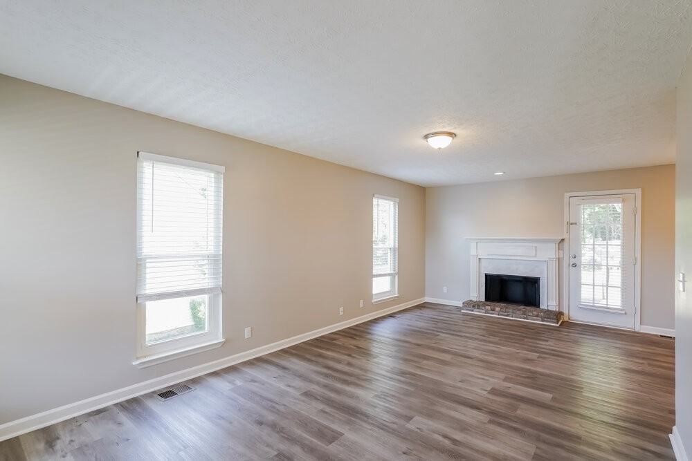 3068 Chateau Valley Dr - Photo 3 of 16