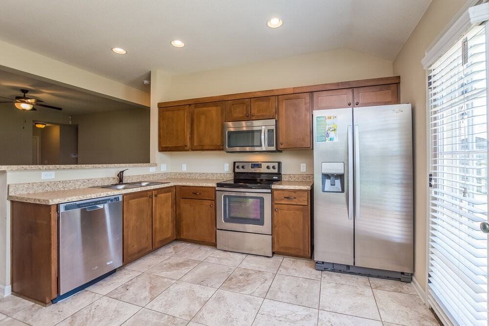2733 Sapper Ln - Photo 6 of 15