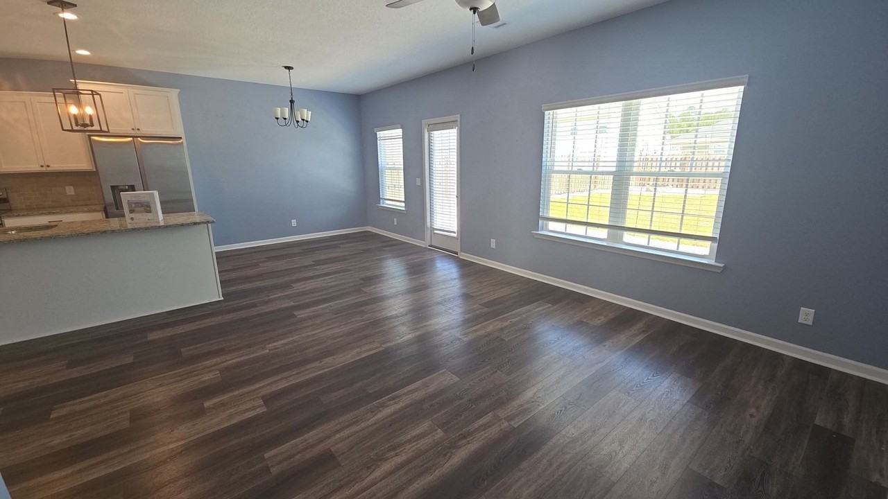167 Courage Way - Photo 3 of 19