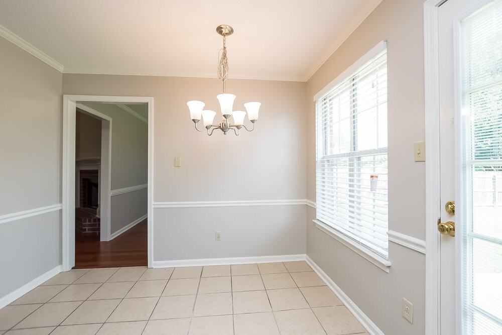 1640 Saddle Ln - Photo 5 of 15