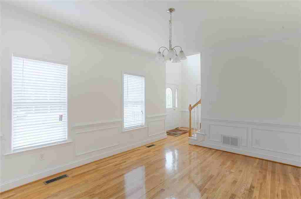 613 Greyshire Dr #1 - Photo 4 of 19