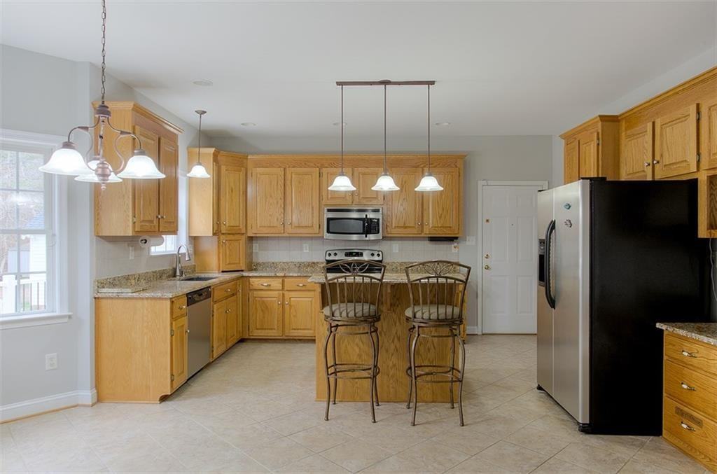 613 Greyshire Dr #1 - Photo 7 of 19