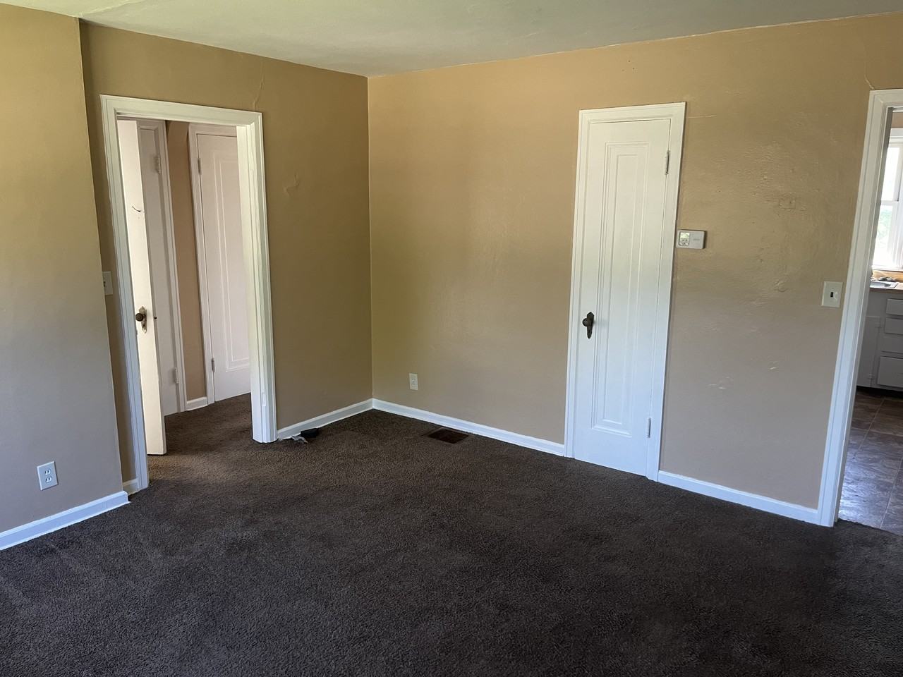 1801 E High St #D - Photo 2 of 8