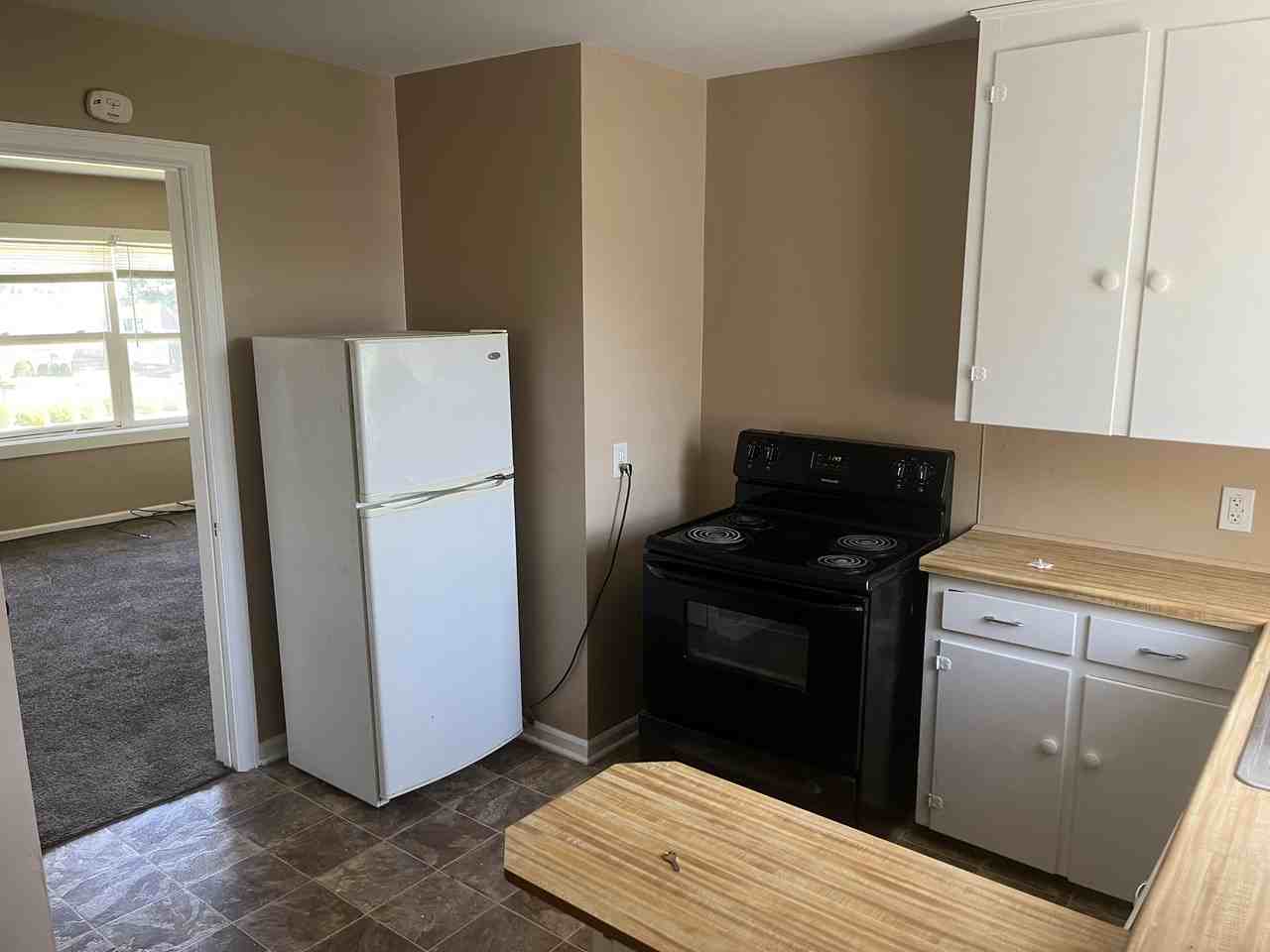 1801 E High St #D - Photo 6 of 8