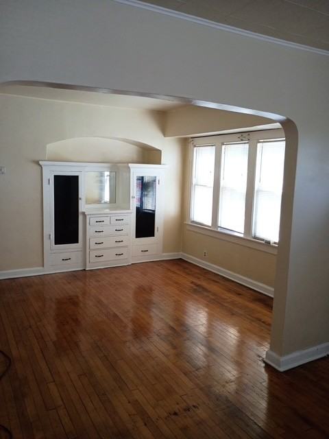 5233 W Lisbon Ave #2 - Photo 3 of 6