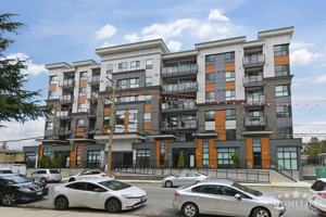 featured image of 20695 Eastleigh Cres