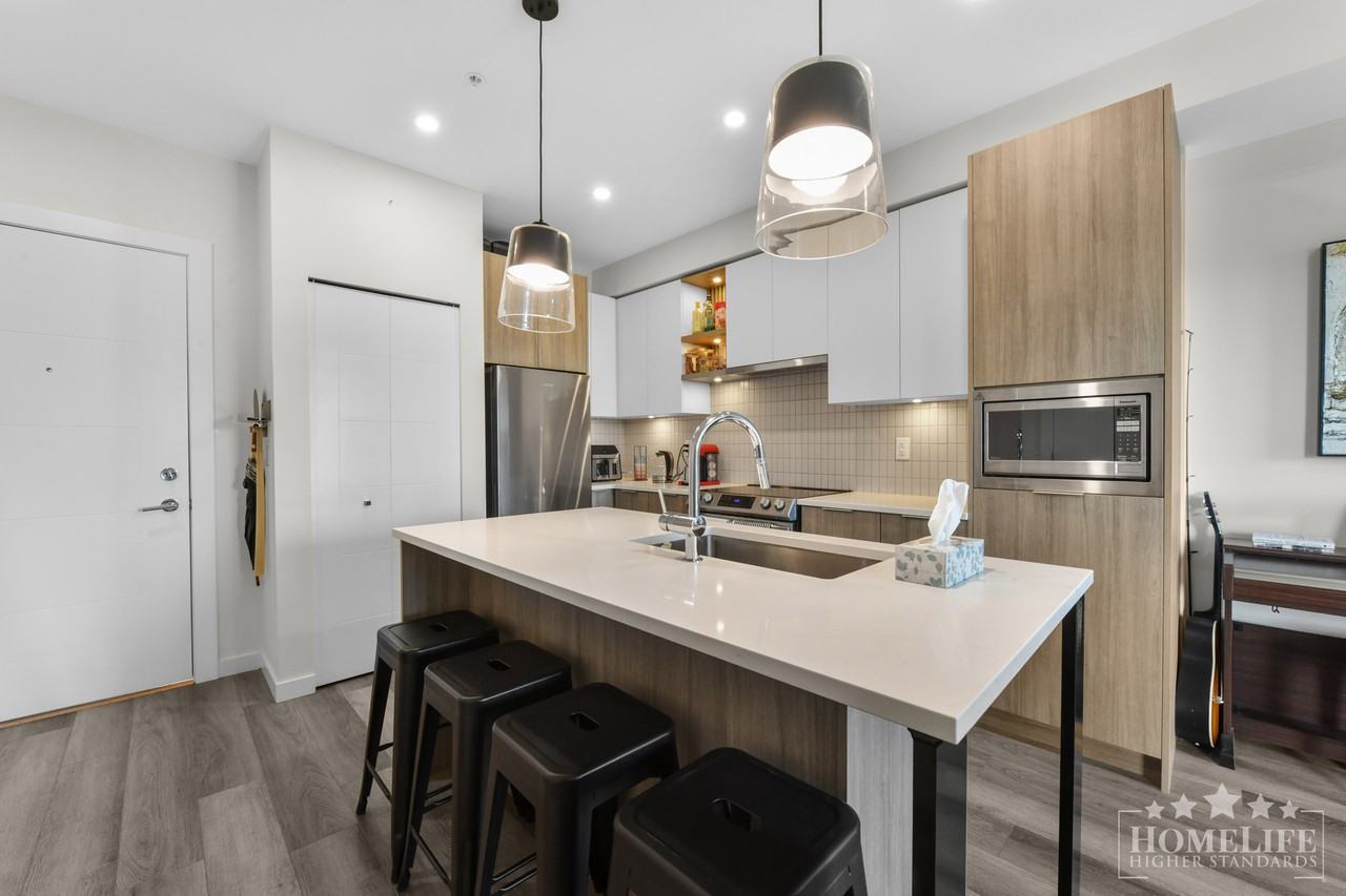 20695 Eastleigh Cres - Photo 4 of 20