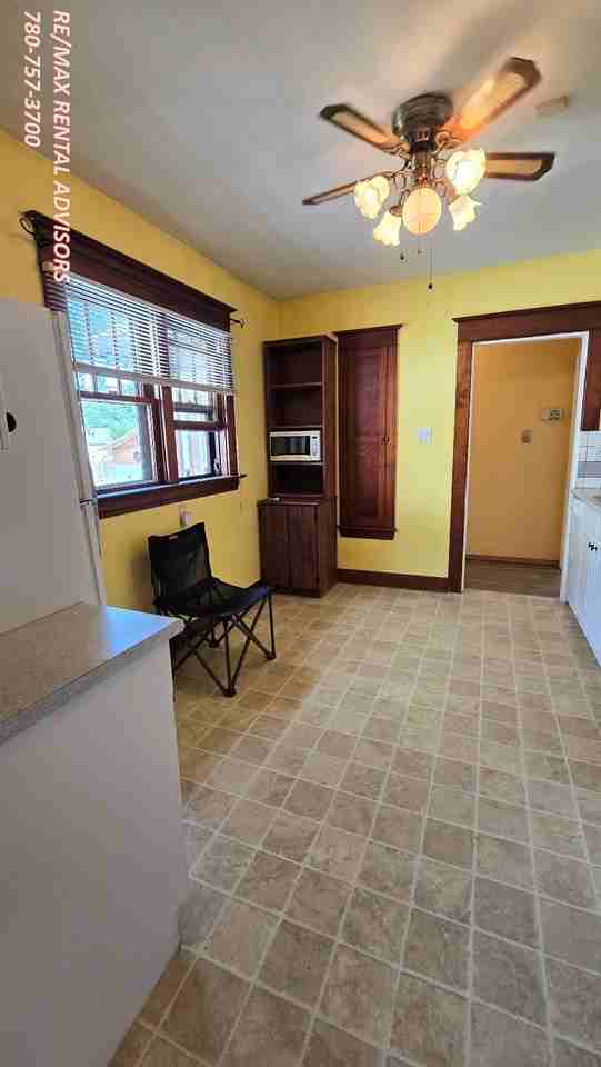11825 62 St Nw - Photo 4 of 20