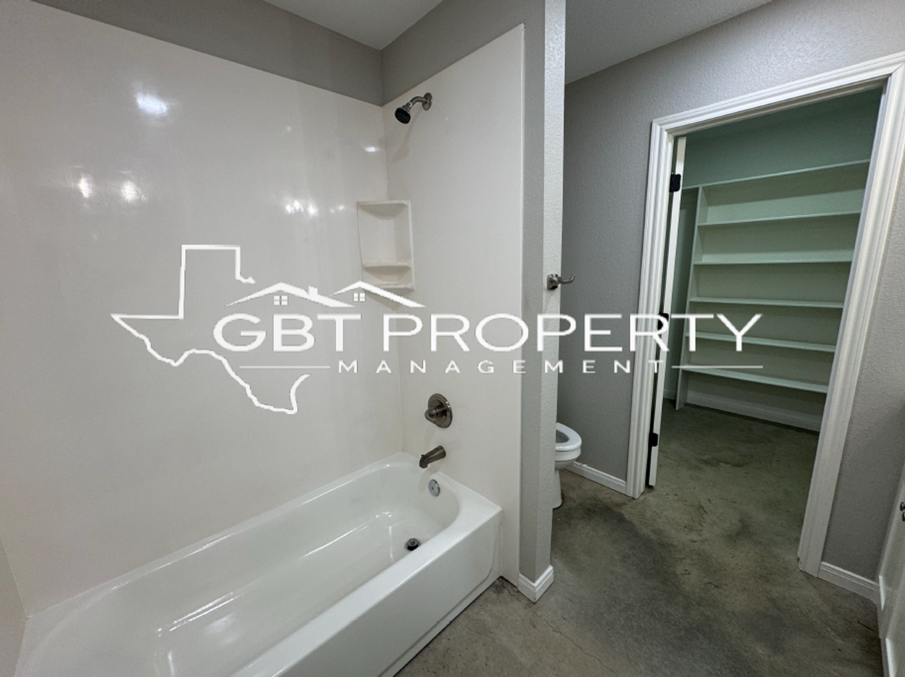 383 E Burleson Ave - Photo 7 of 10