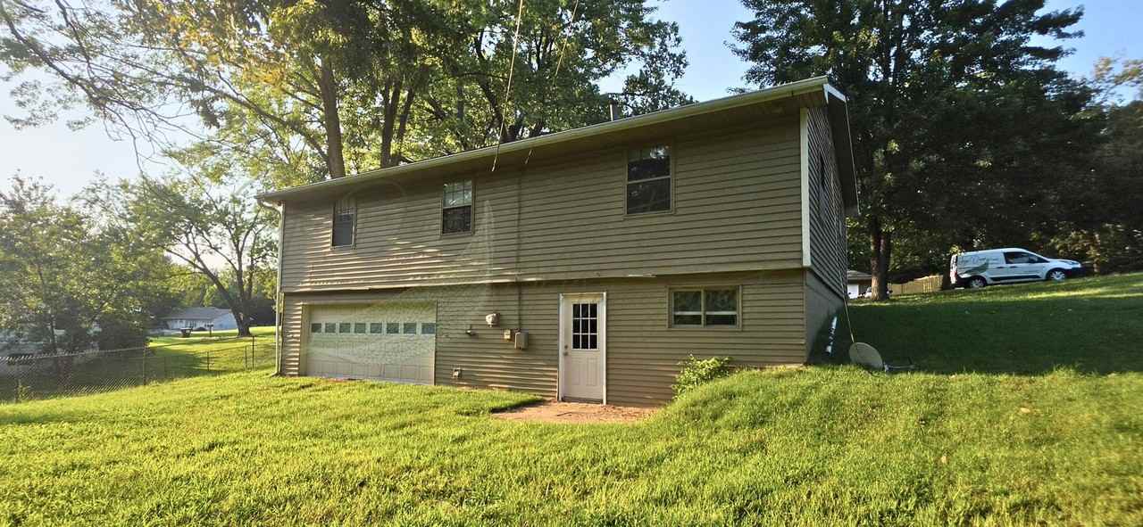 307 E 165th St - Photo 3 of 36