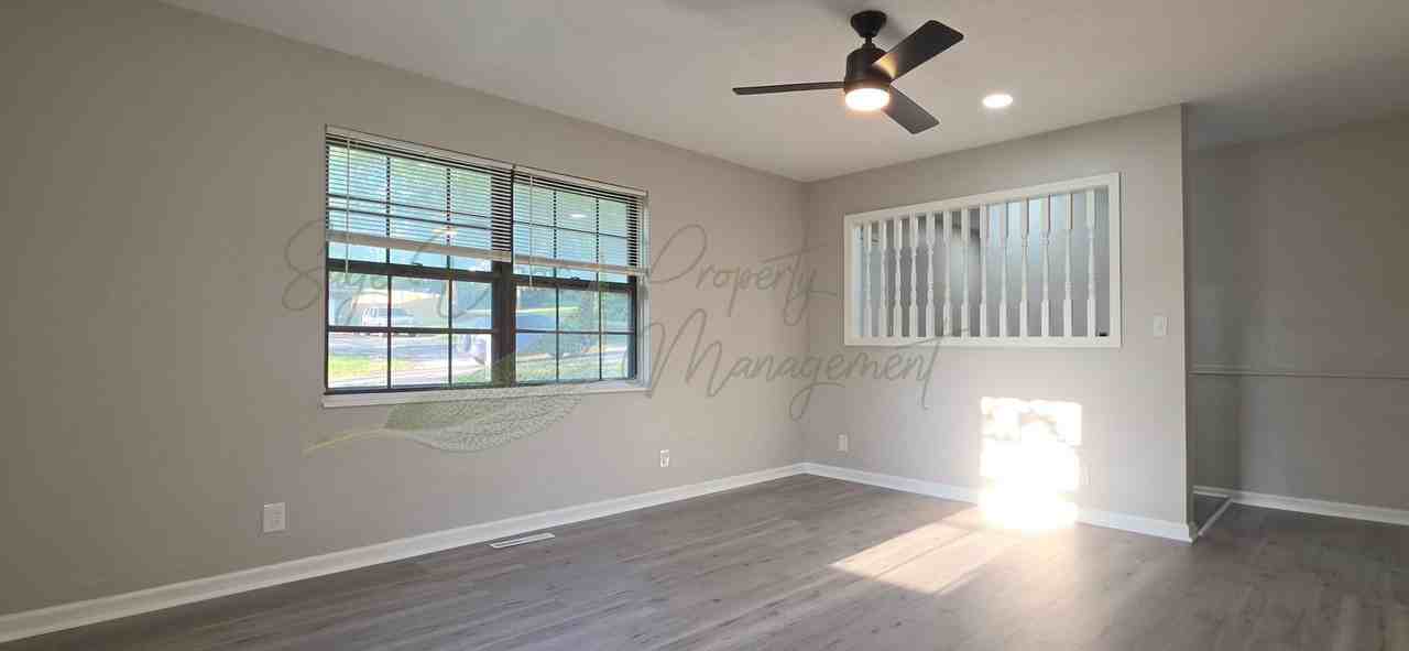307 E 165th St - Photo 6 of 36