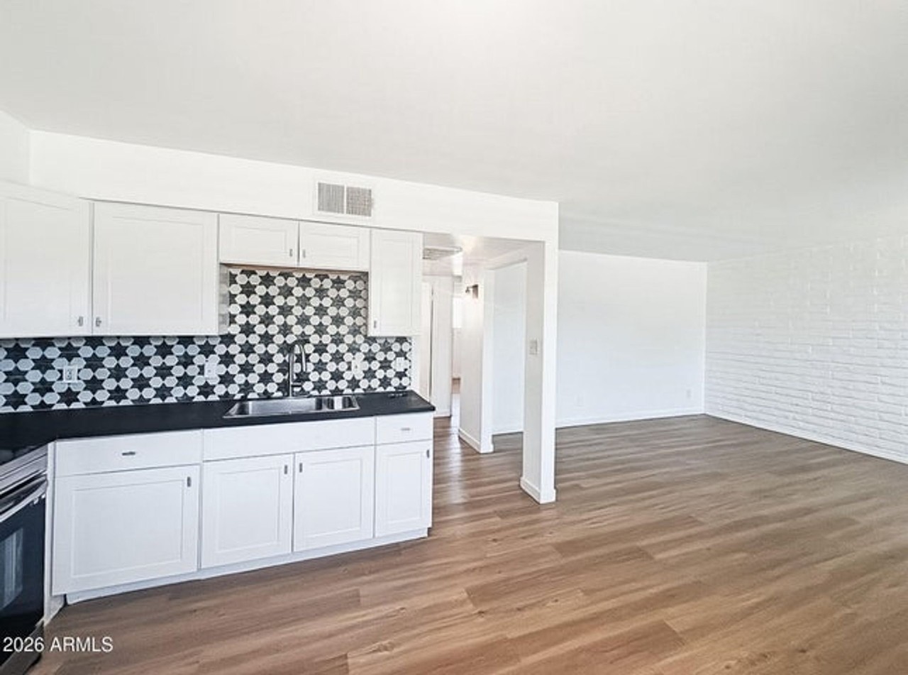 Welcome Home To Coronado Square! - Photo 2 of 4