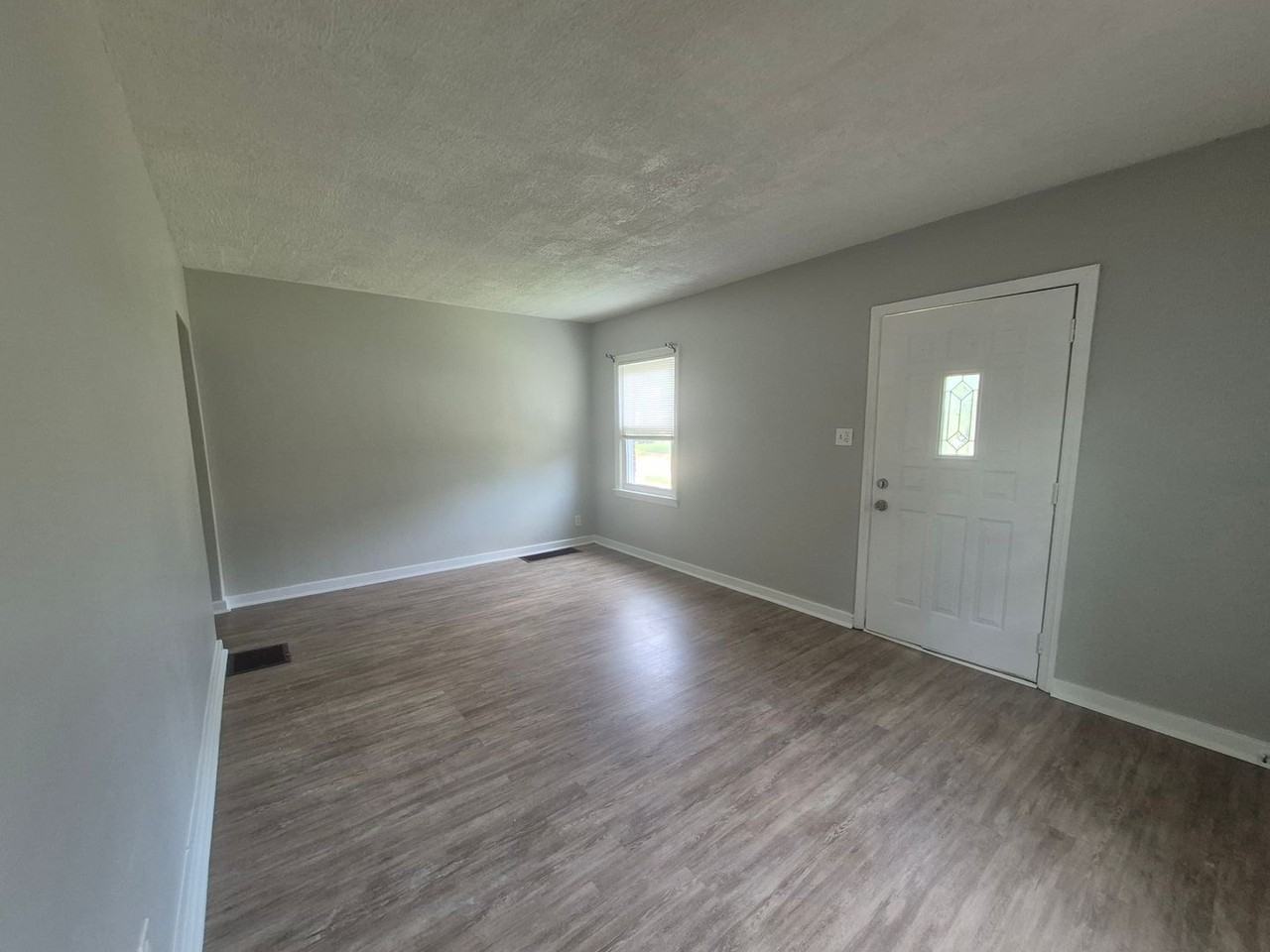 622 Crestmore Ave - Photo 4 of 13